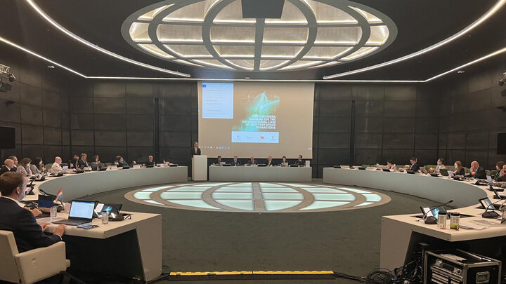 Large meeting in the Hague's circular conference room