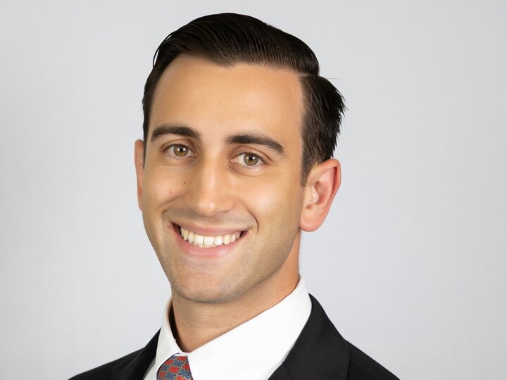Darren Barile headshot