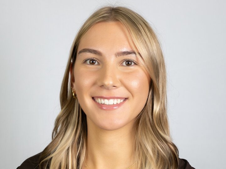 Madeleine Faber headshot